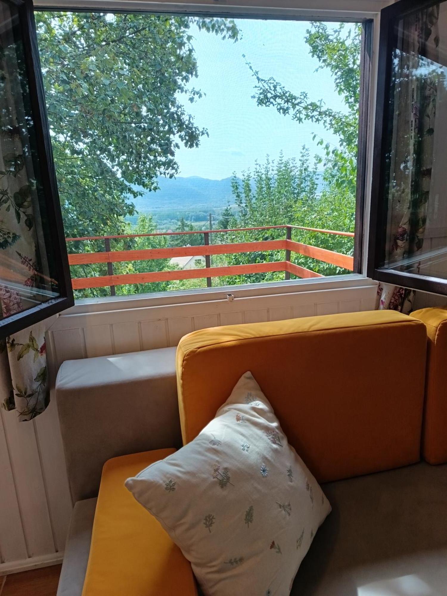 Barkoca Es Szepkilatas Vendeghaz / Cabin Verőcemaros المظهر الخارجي الصورة